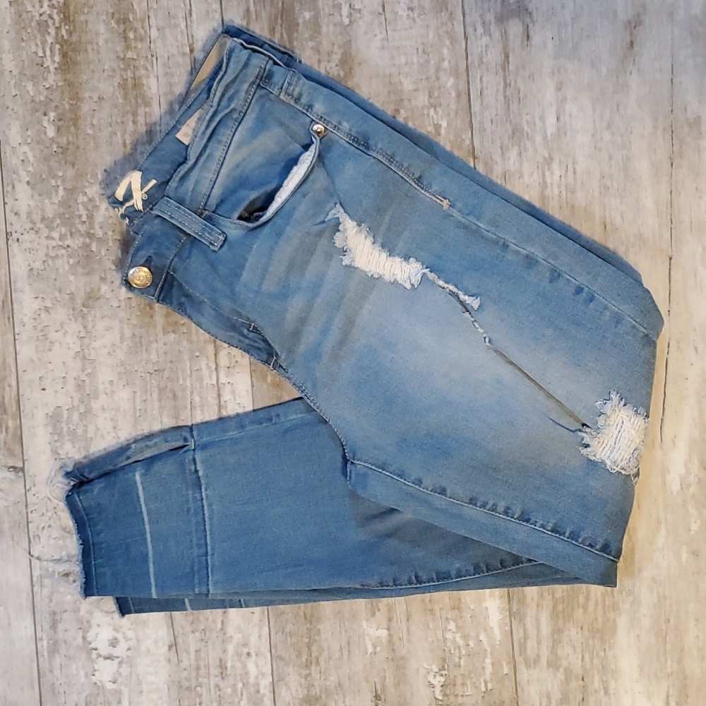 Seven7 Skinny Easy Fit Jeans